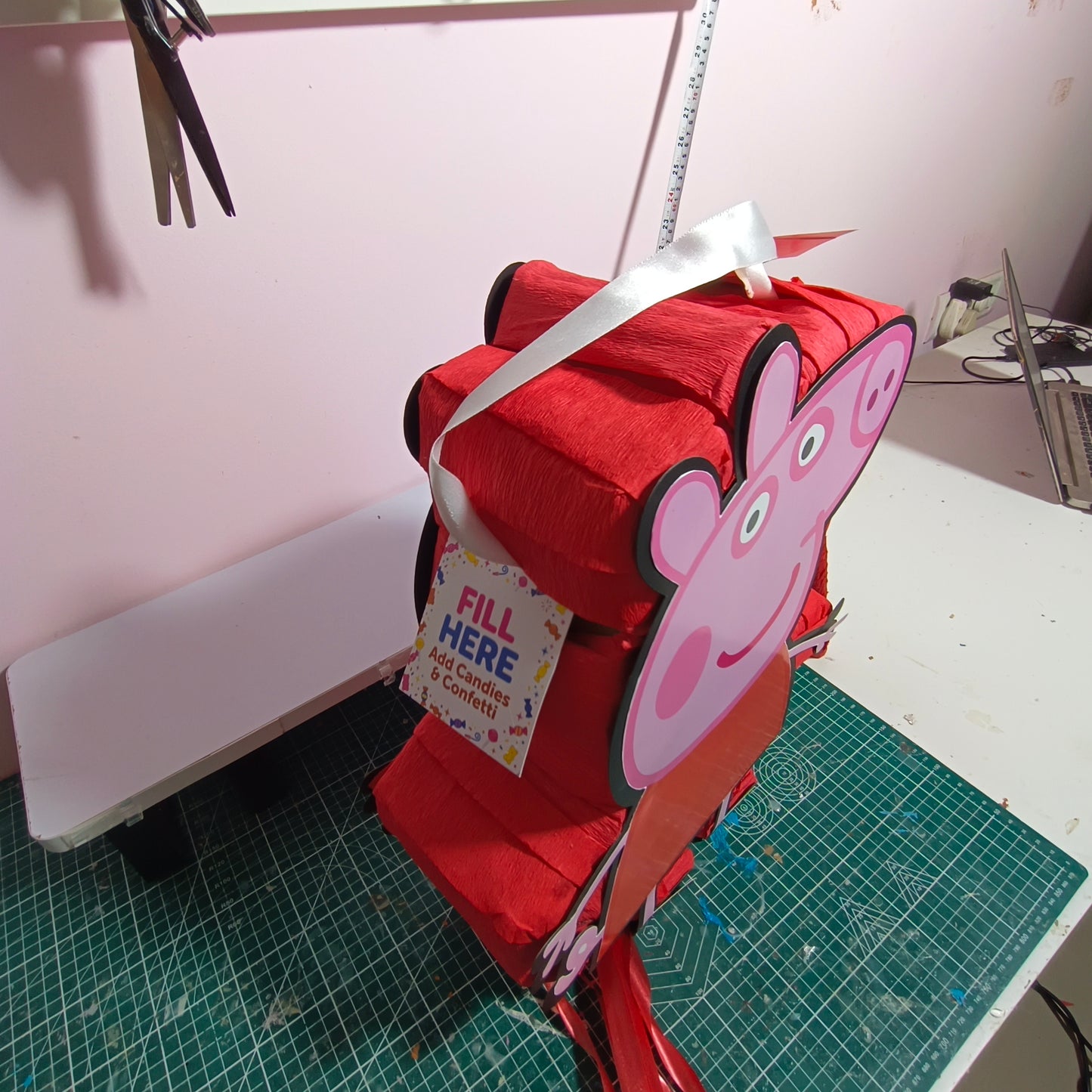 Peppa Pig Pull String Piñata
