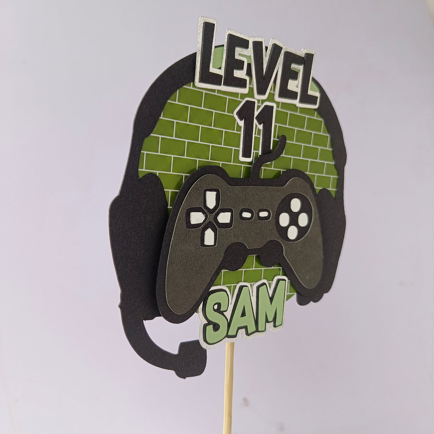 Gaming Theme Cake Topper – Handcrafted Party Decoration