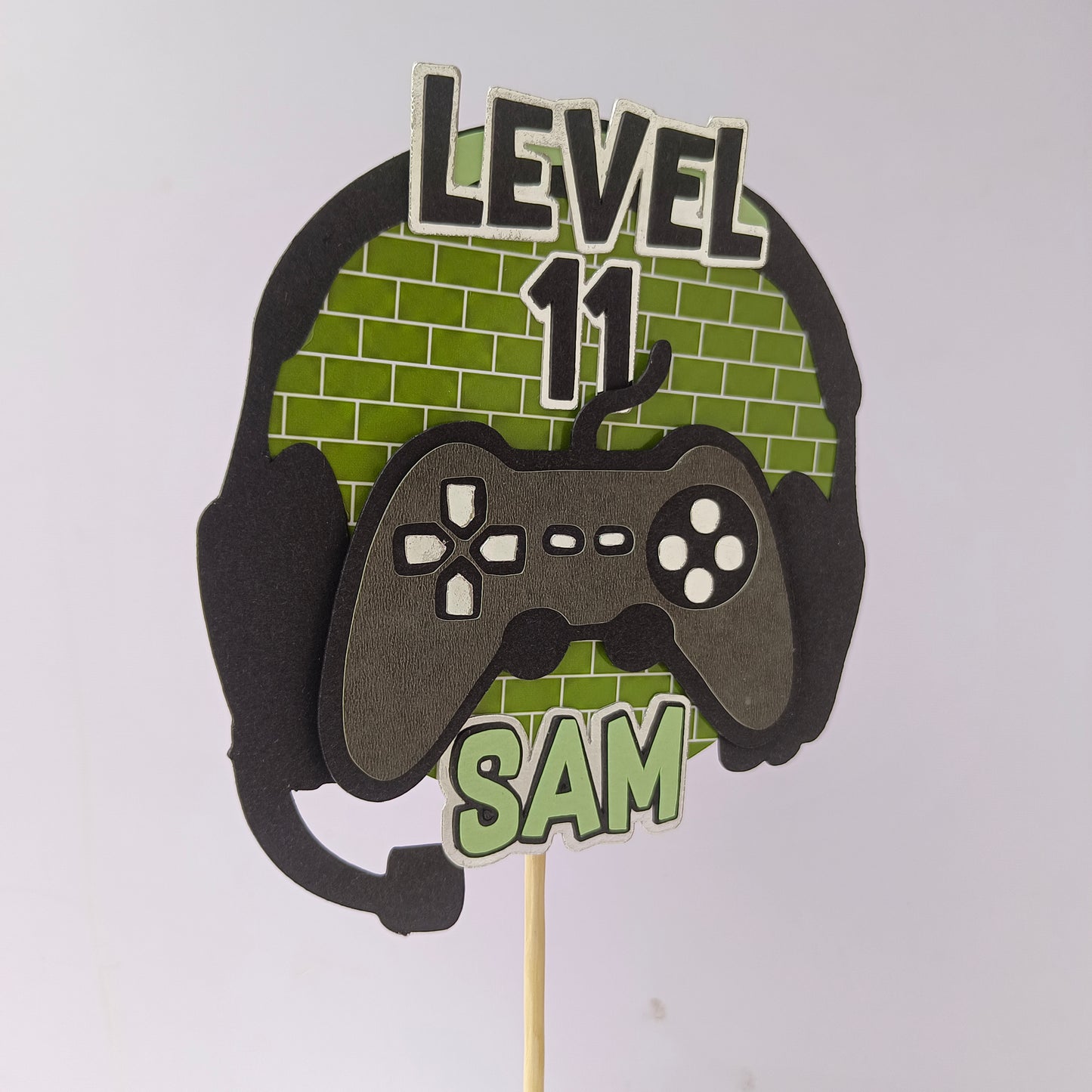 Gaming Theme Cake Topper – Handcrafted Party Decoration