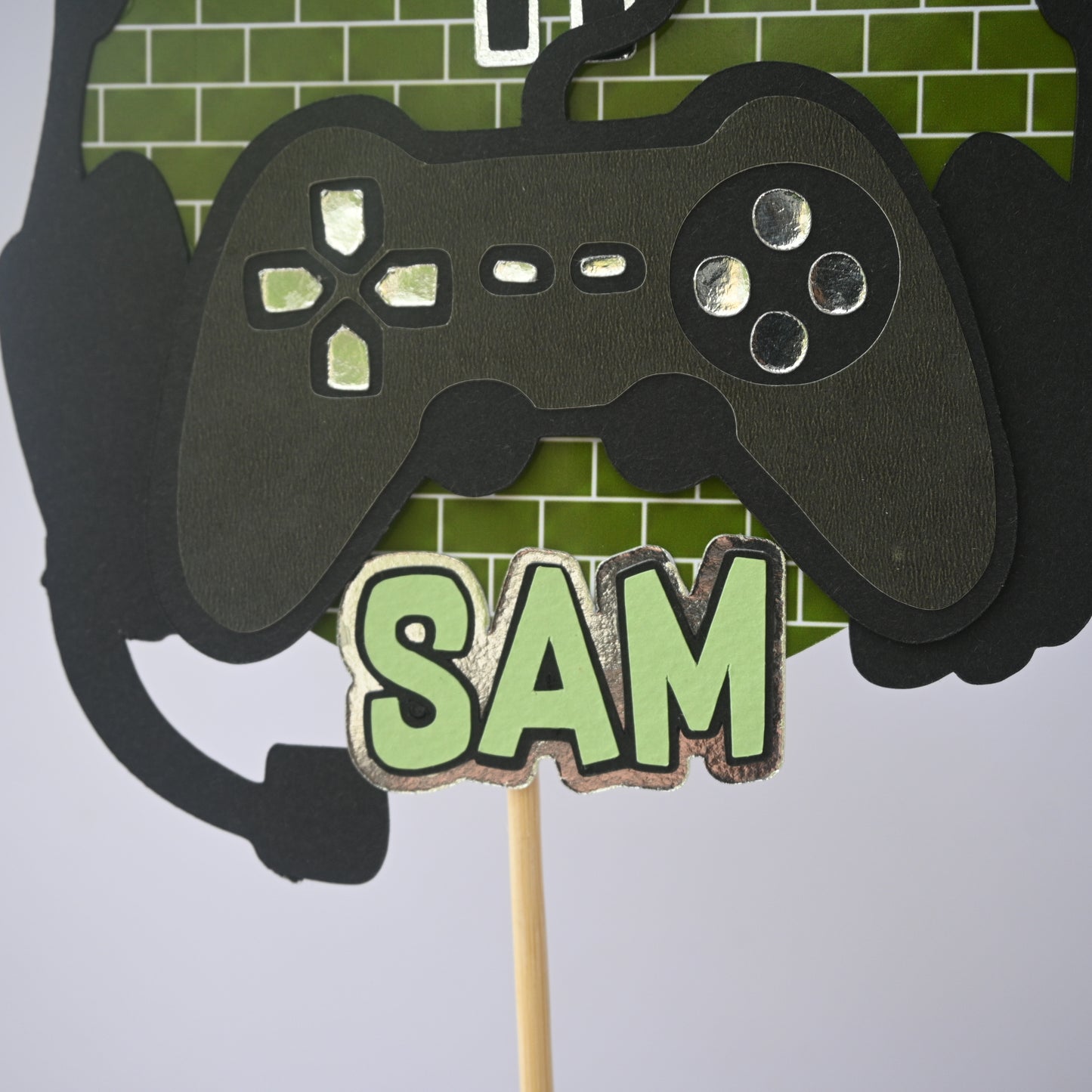 Gaming Theme Cake Topper – Handcrafted Party Decoration
