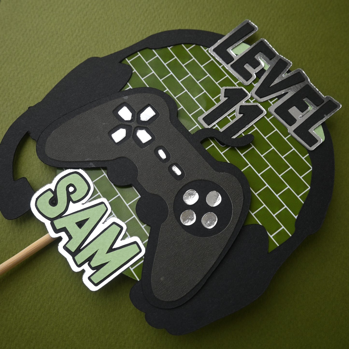 Gaming Theme Cake Topper – Handcrafted Party Decoration